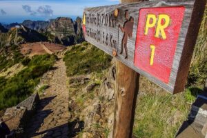 PR 1 Pico do Arieiro ⇄ Pico Ruivo – De mooiste hike van Madeira